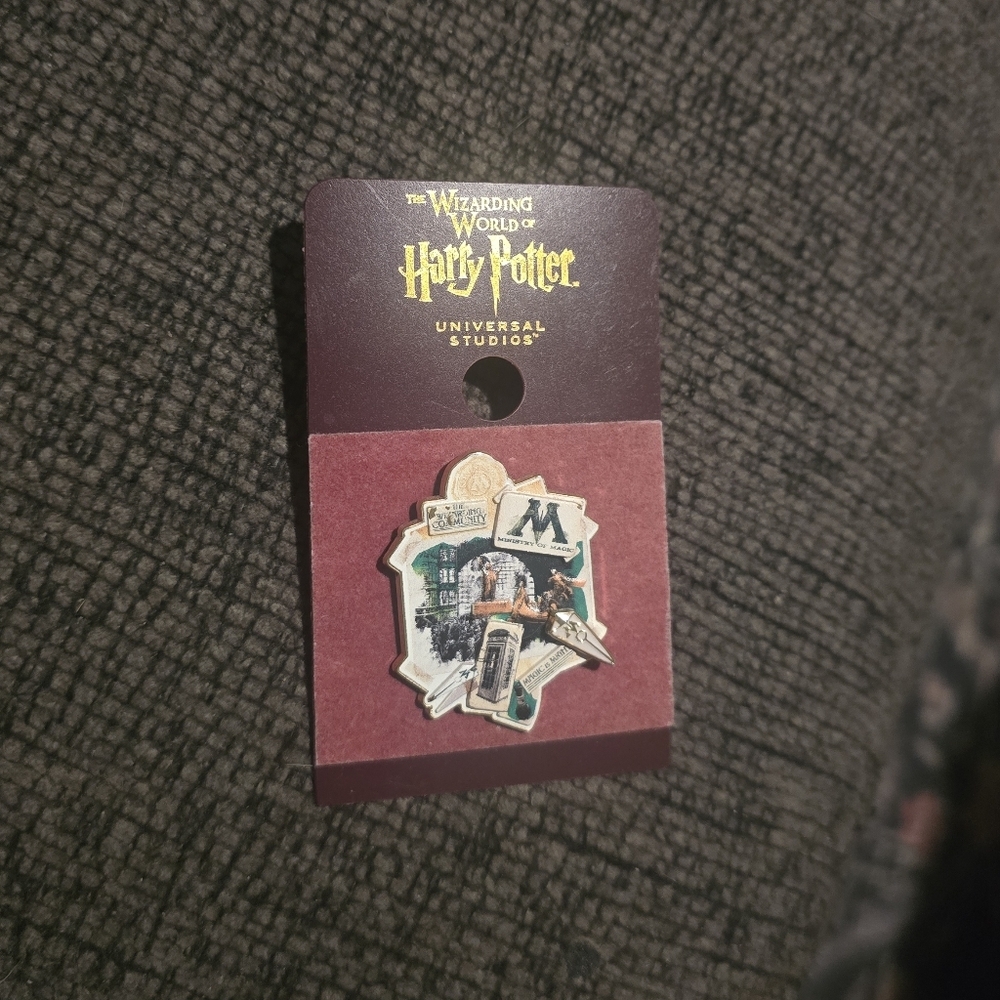 Universal Studios | Harry Potter Ministry of Magic Pin